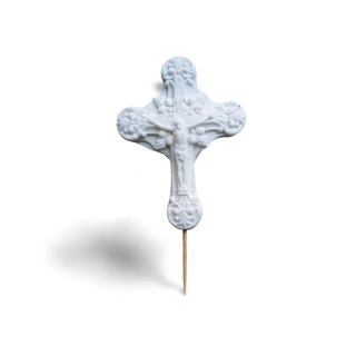 Krížik biely zapichovací